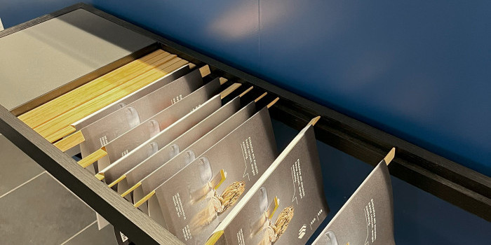 Zeitschriftenhalter BOOKEN